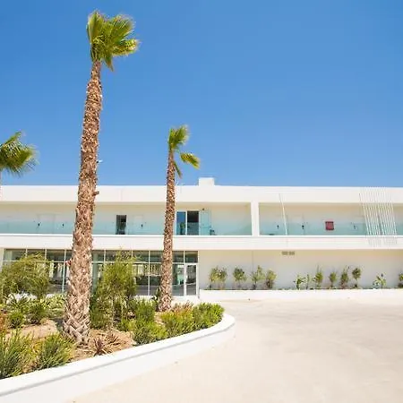 White Dreams Hotel