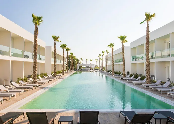 Hotel White Dreams 4*