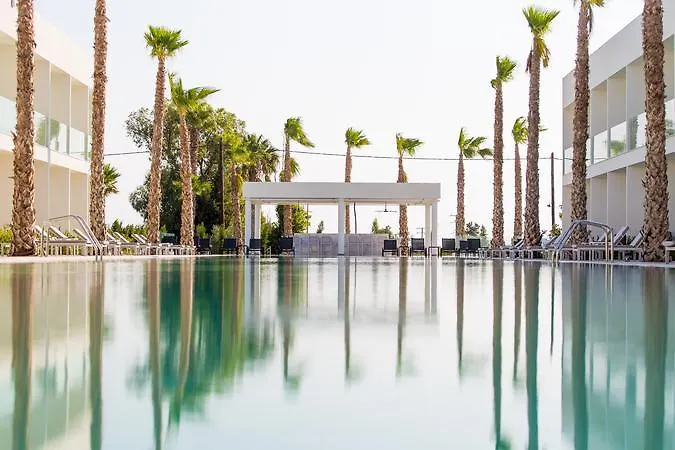 Hotel White Dreams 4*